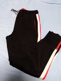 Spodnie dresowe 152 cm Reserved
