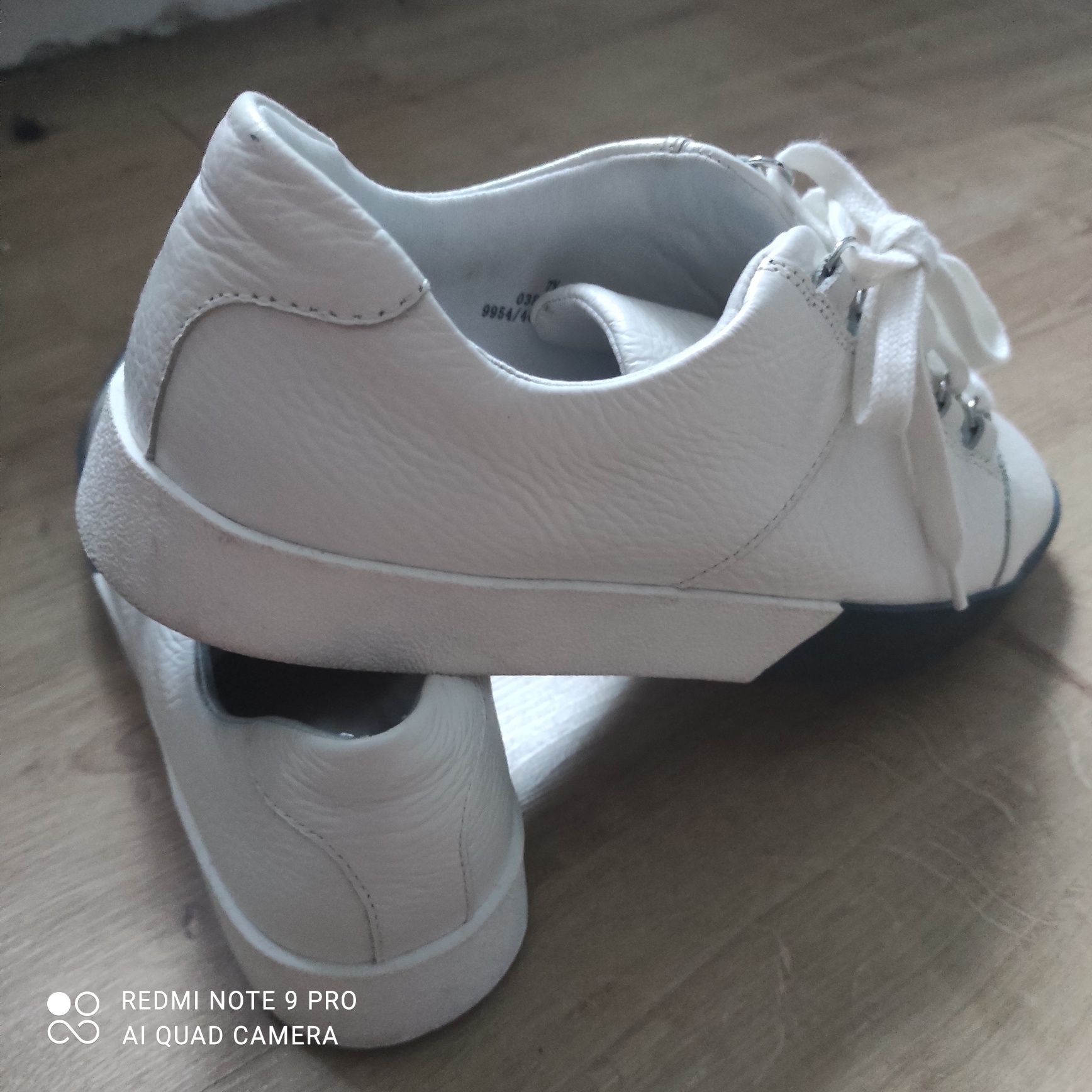 Skórzane męskie buty sneakersy r.7 1/2 (41.5)