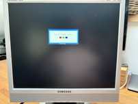Stary monitor Samsung 17 cali
