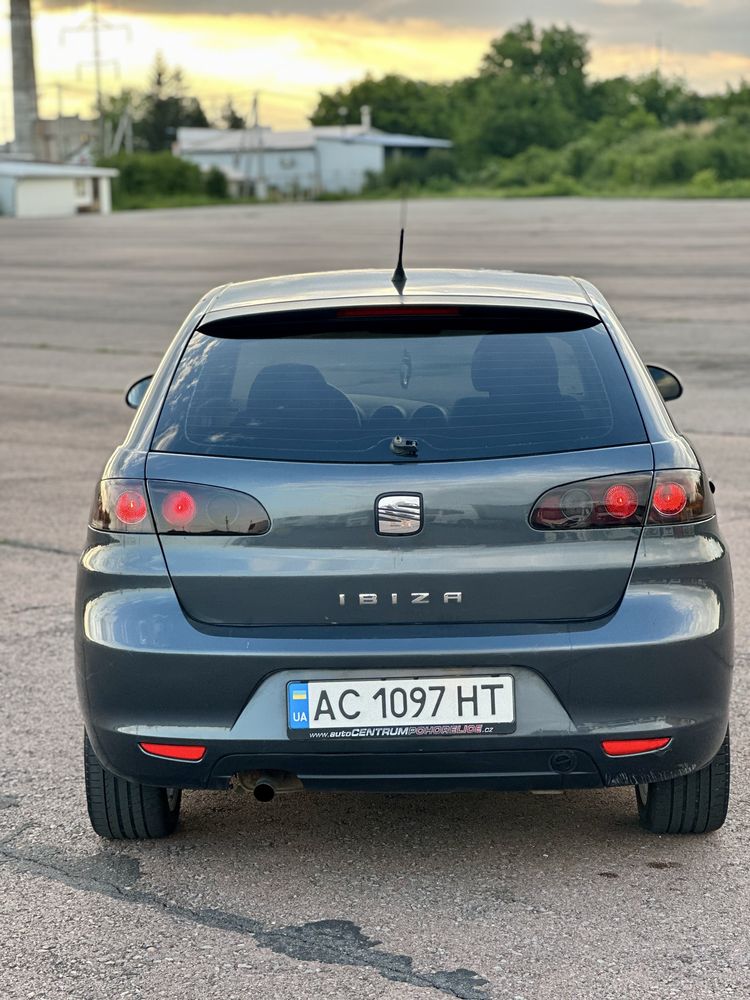 Seat Ibiza 1.4 газ/бенз