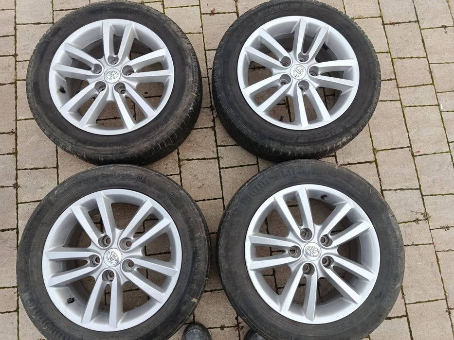 Koła, Alufelgi 16" Toyota Auris oryginalne 42611-YY250