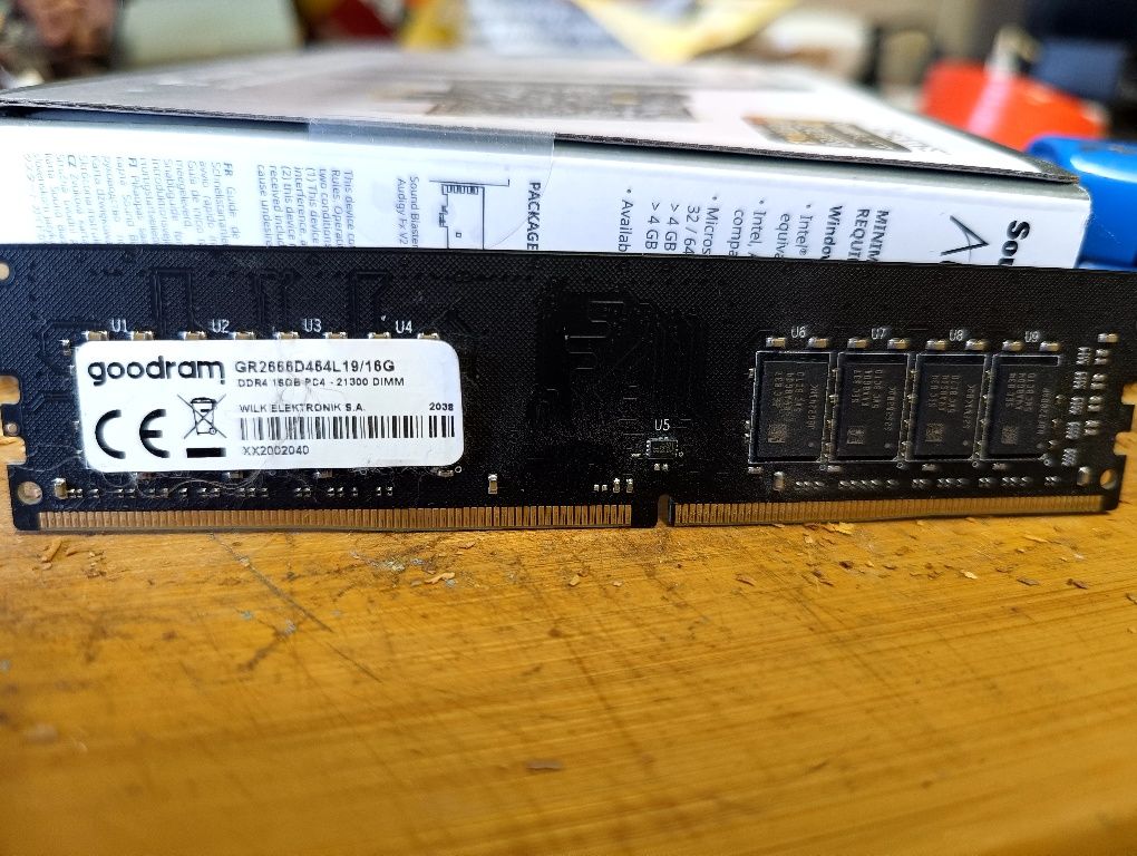 Sprzedam grafika GTX 1660 s i pamięć