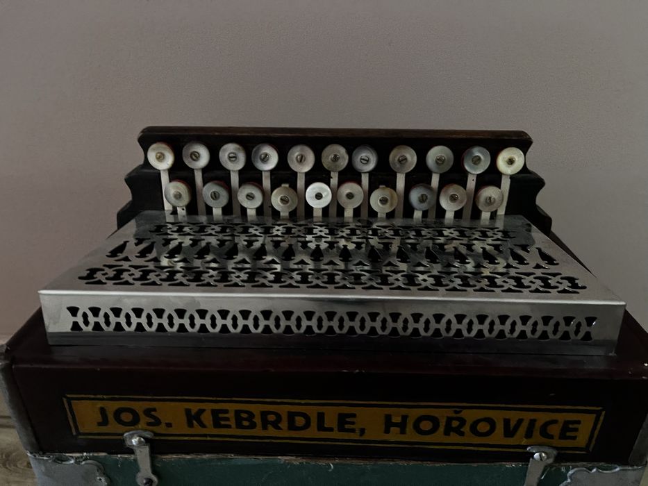 Heligonka CF