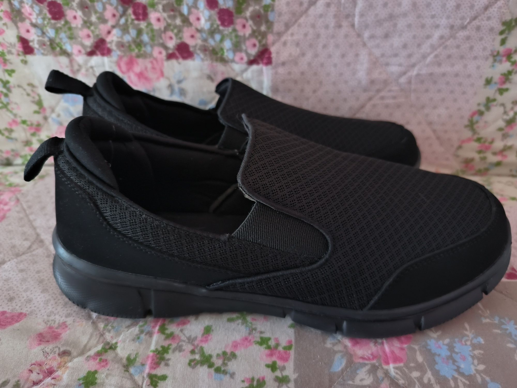 Сліпони,кросівки  43 р.Slazenger Zeal Slip On Trainers