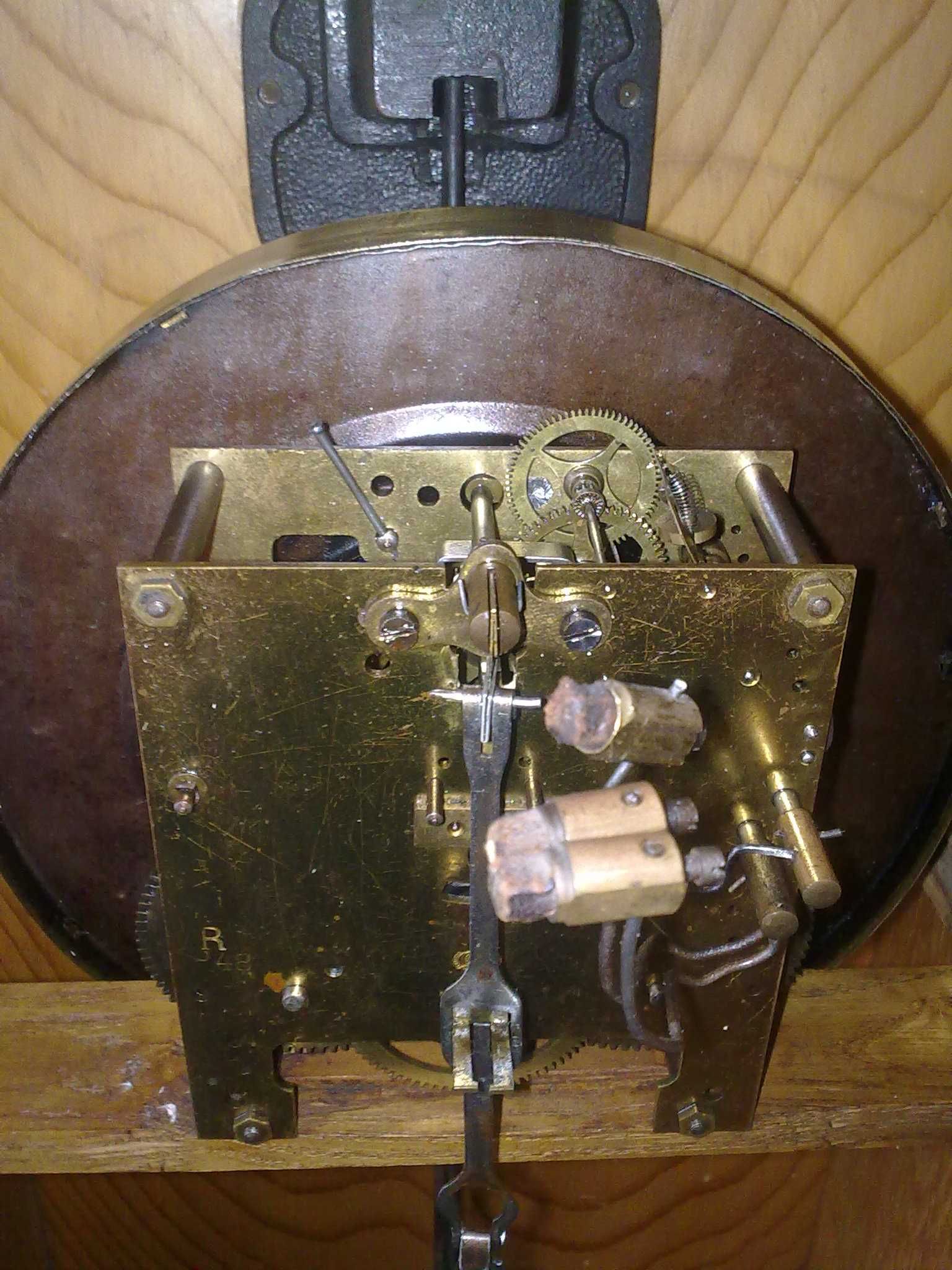 Stary zegar wiszący Gustav Becker (skrzynia pod tarczę 18,5cm)