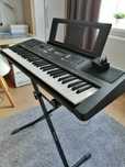 Keyboard YAMAHA PSR -E373