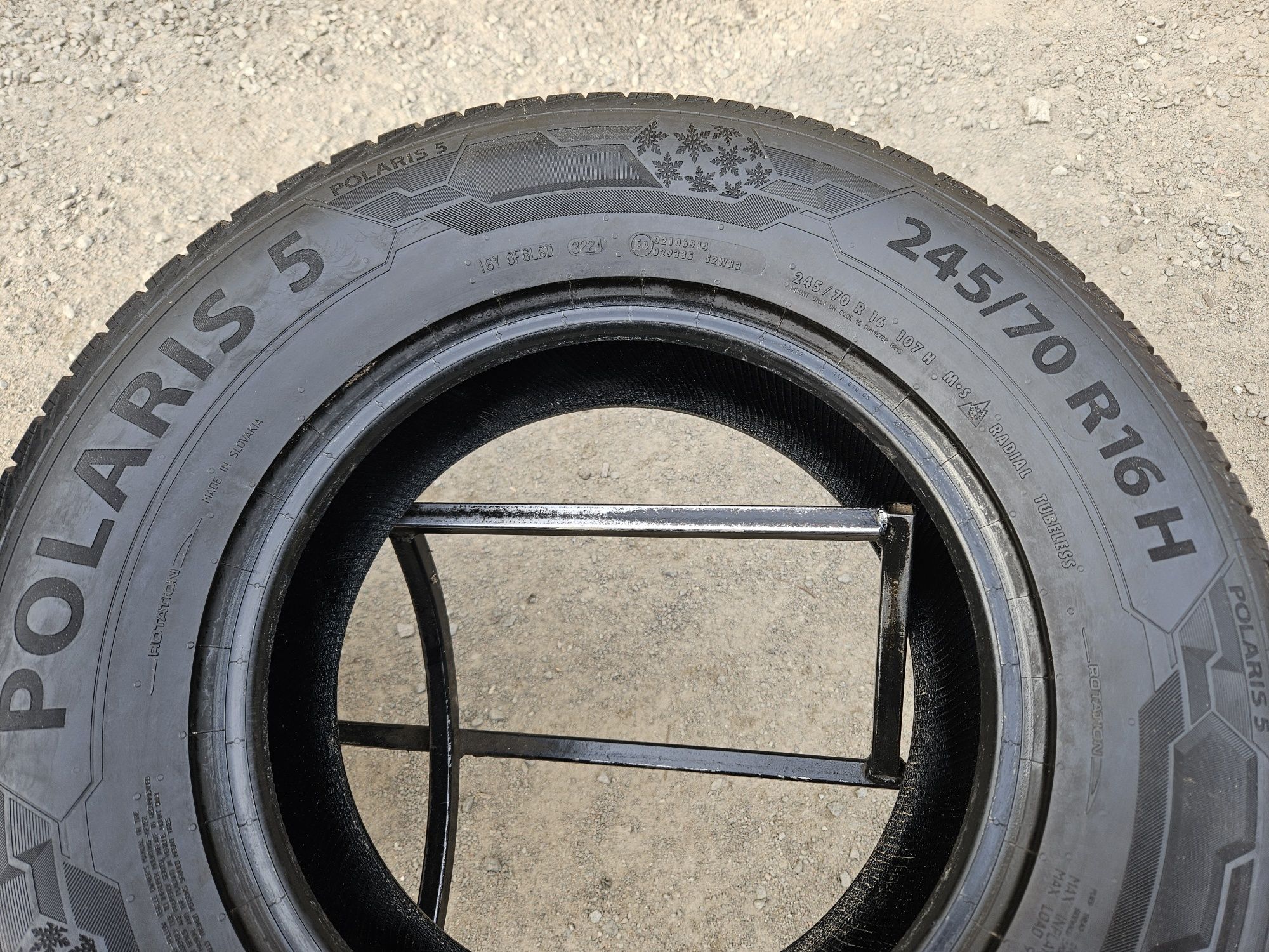Шины БУ 245 70 R 16 Barum polaris 5 комплект зима