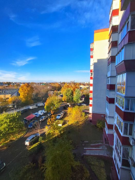 MZ, 2-кімнатна квартира з ремонтом 67 м²,  вул. Старобілоуська