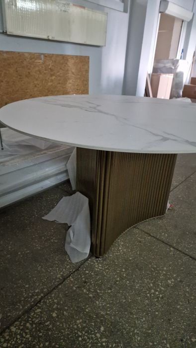Stół do jadalni marmur zlote nogi glamour stół marmurowy 130 cm