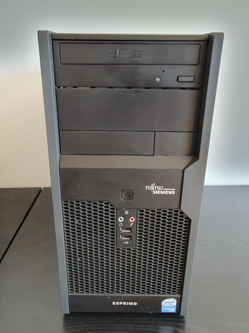 Komputer stacjonarny Fujitsu Siemens, 400GB, Windows 7, DVD, sprawny
