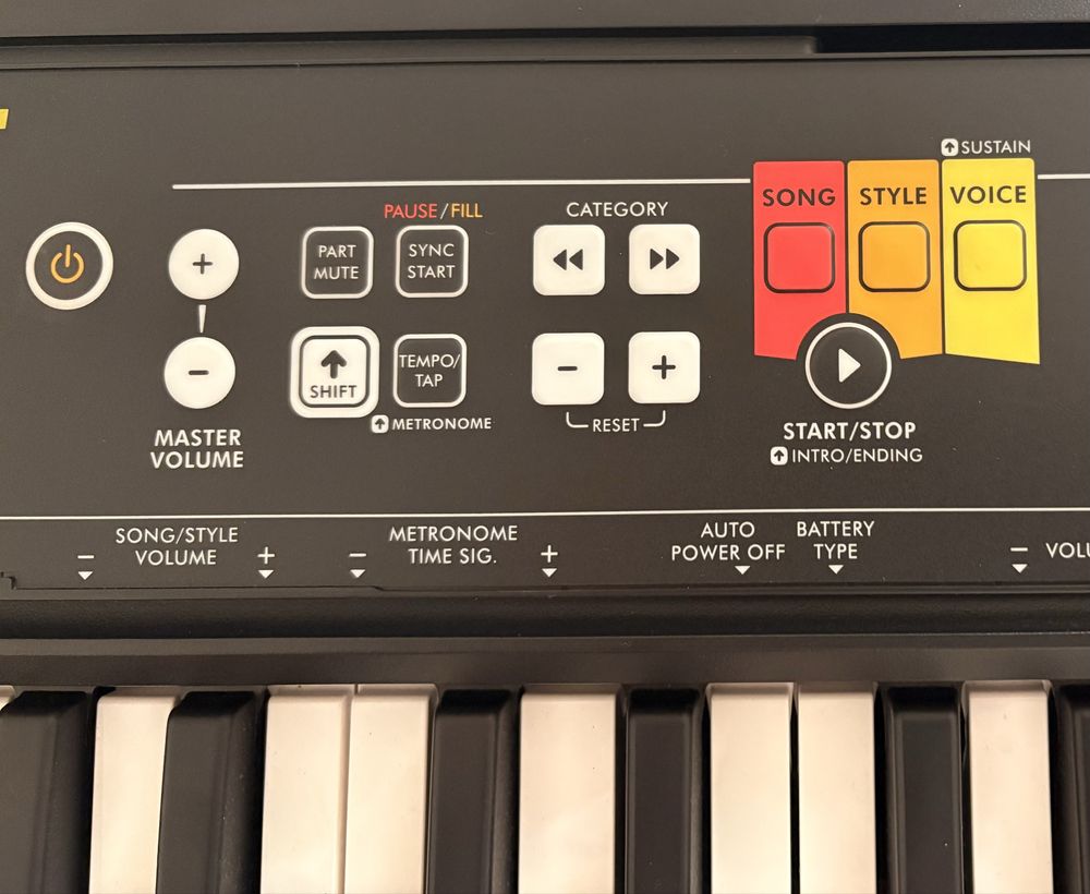 Orgão / piano elétrico/ teclado elétrico