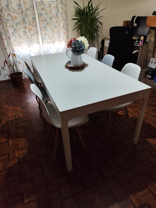 Mesa de jantar extensível