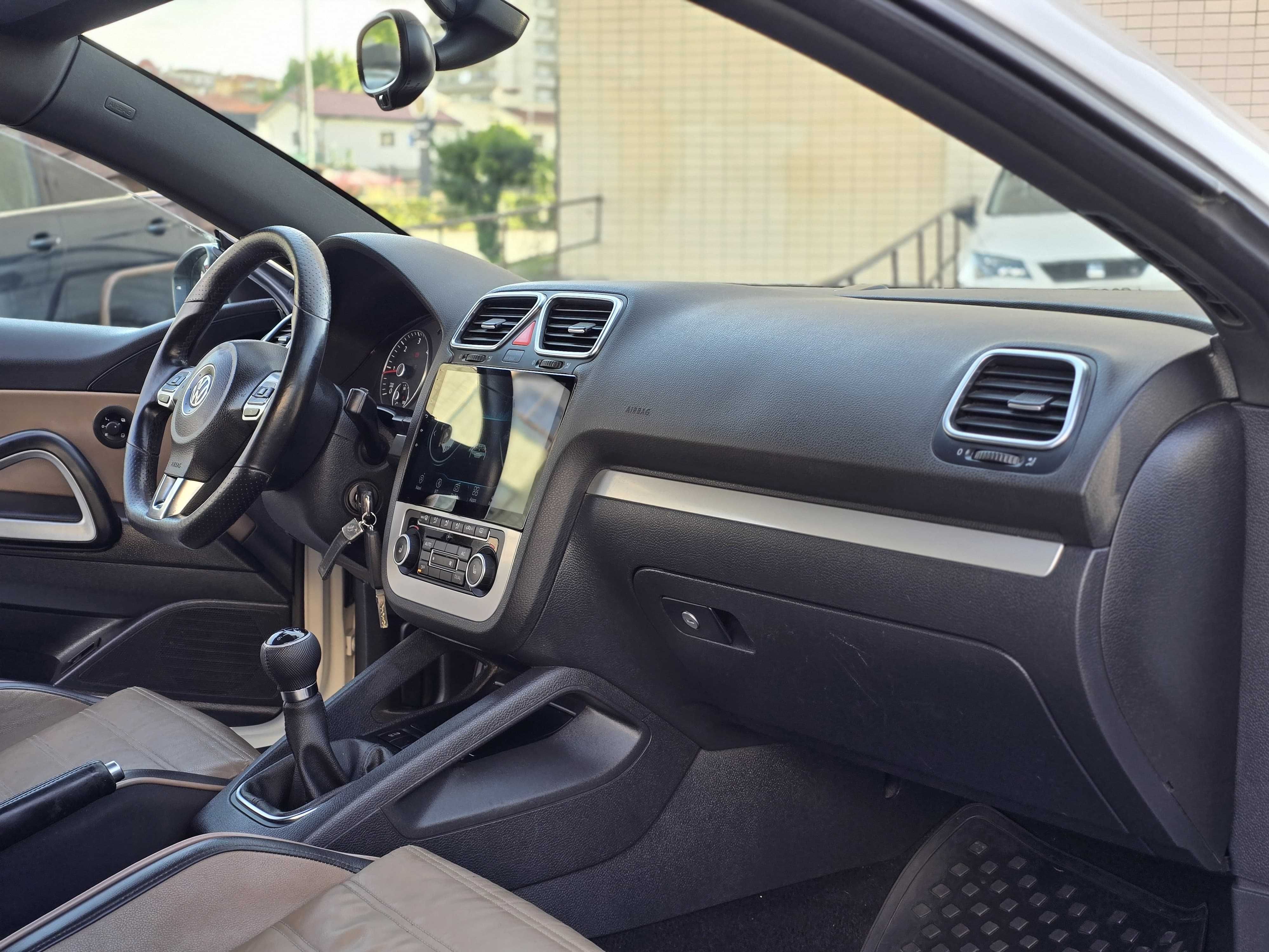 VOLKSWAGEN SCIROCCO 2.0TDI 140Cv "FULL EXTRAS"