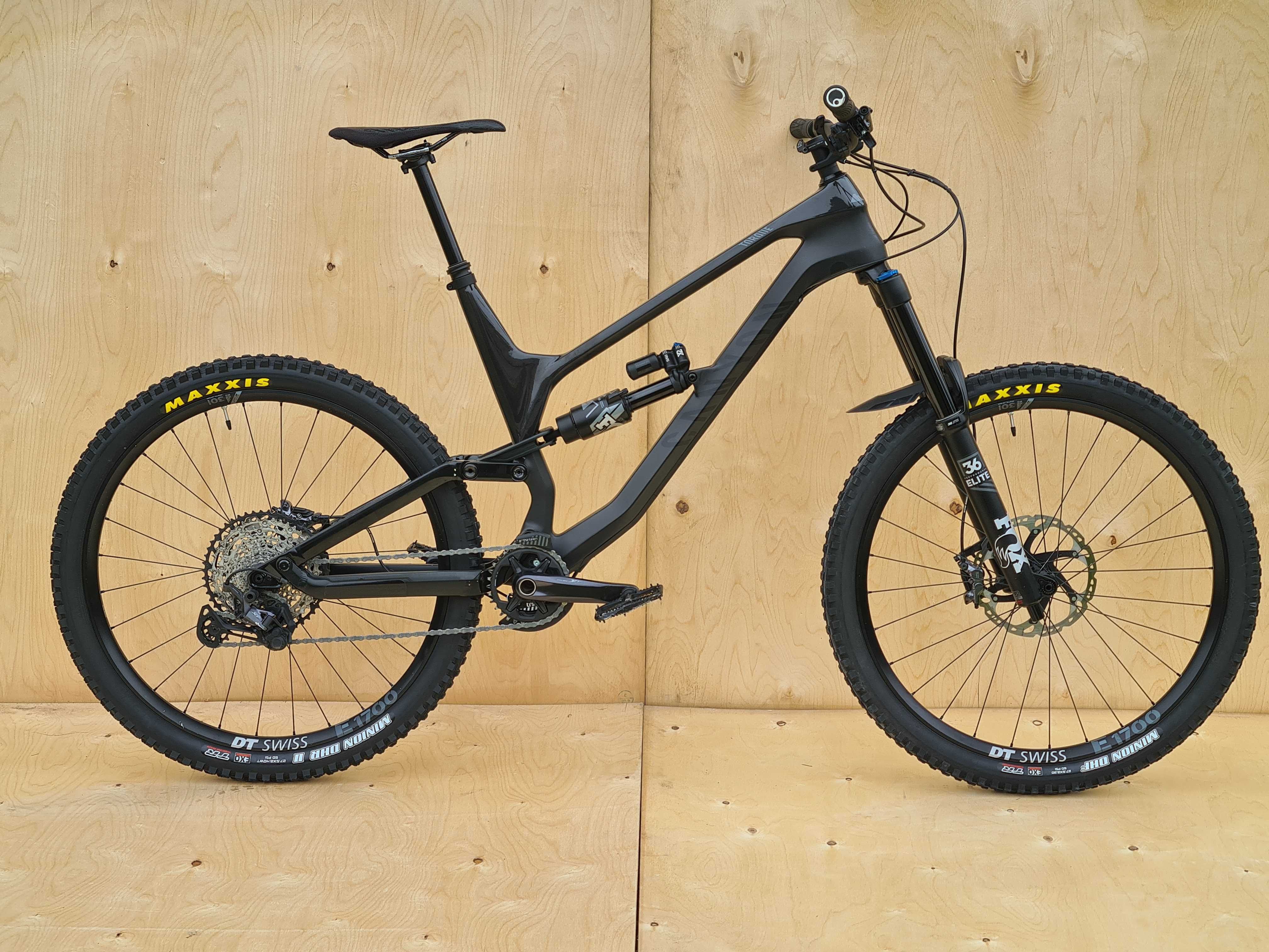 MEGA jak NOWY Canyon Torque CF8 XL Carbon Fox Elite XT ENDURO rower !!