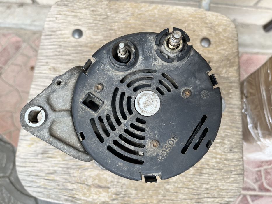 Генератор Nissan terrano 2.7