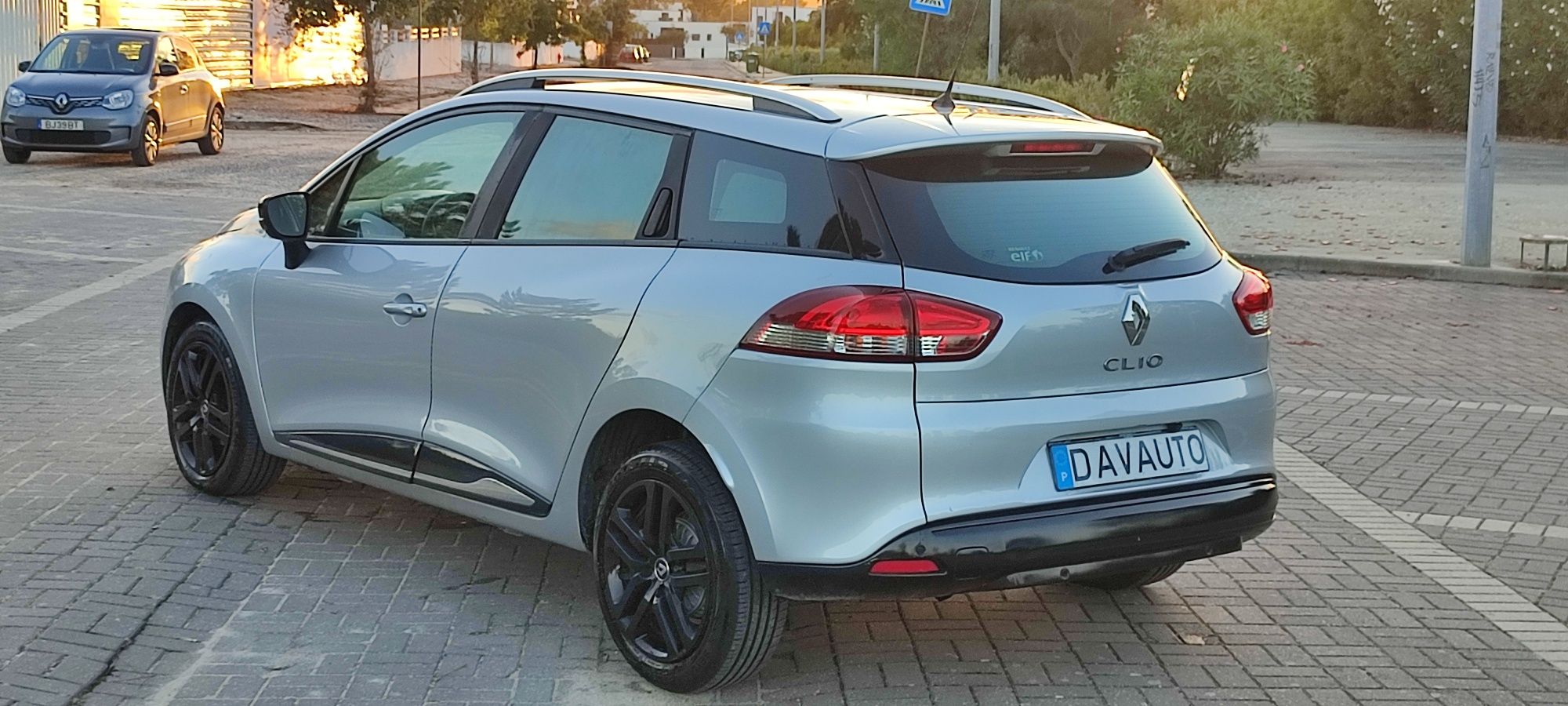 Renault Clio 1.2 2018 c/iva Garantia 169€ Mês Troco