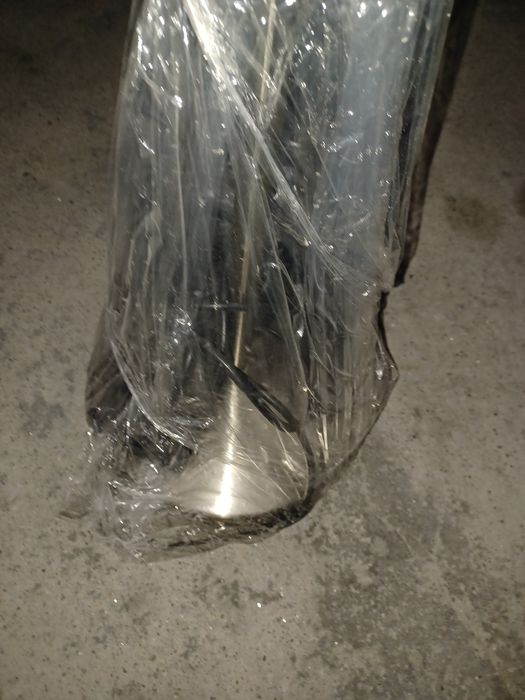 Candeiro de pé em inox - Sala com lampada Led