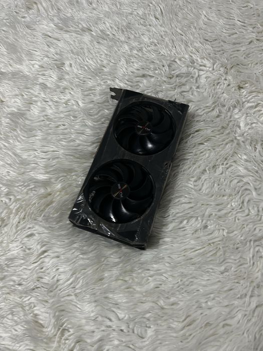 Karta graficzna Sapphire Radeon Rx 5700Xt 8 gb (rtx 3060)