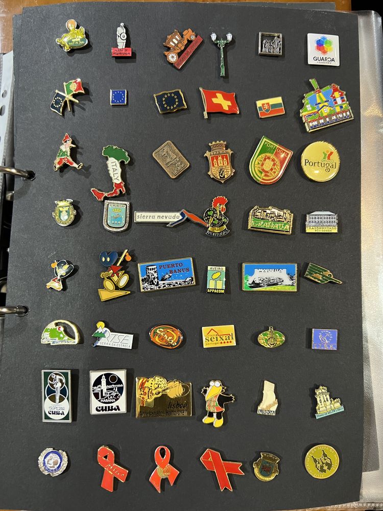 Coleção pins variados (aprox 500 unidades)
