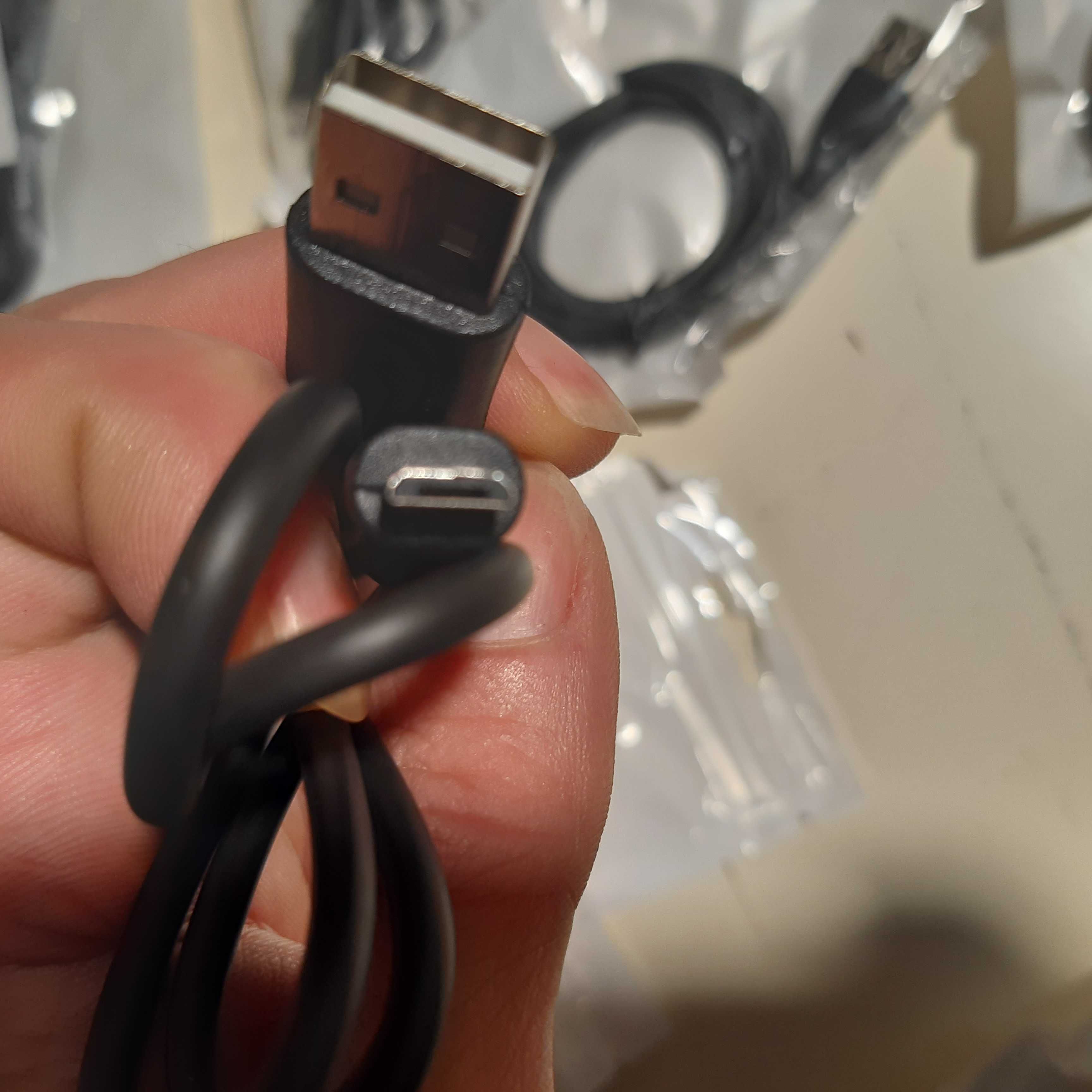 Cabo USB 2.0 macho - Micro USB macho 1M Novo