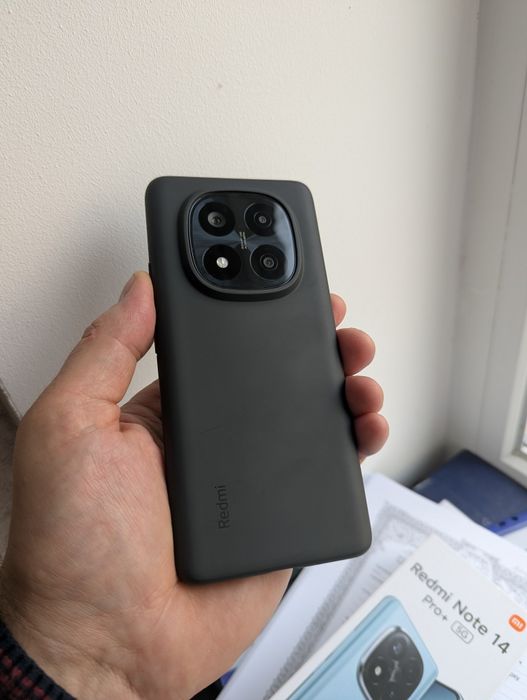 Xiaomi redmi note 14 pro plus 5g 8/256, блок живлення Xiaomi на 18w.