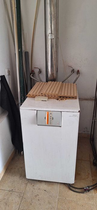 Caldeira ROCA Laia GTI + Depósito 1,000 litros (120 gasóleo incluidos)