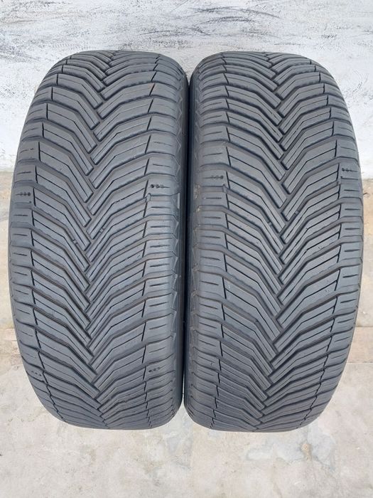 225/55/17 2 sztuki całoroczne Michelin CrossClimate 2 6mm 23rok
