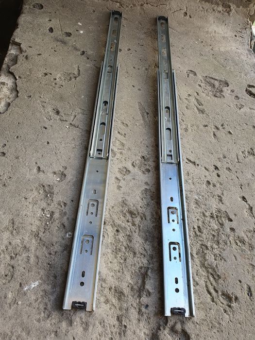 Шариковые направляющие для ящиков длиной 550 мм