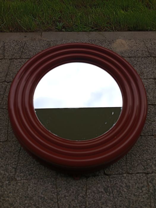 Plastikowe okrągłe lustro ścienne w tylu space vintage