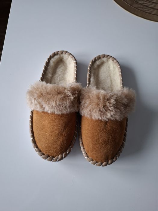 Nowe, cieplutkie, skórzane kapcie góralskie