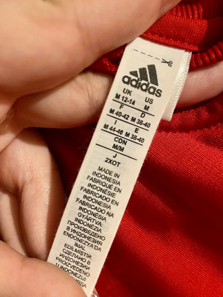 Czerwony dres Adidas - damski