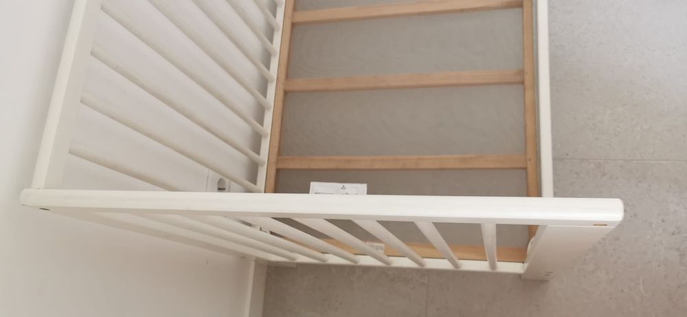 Berço ikea usado