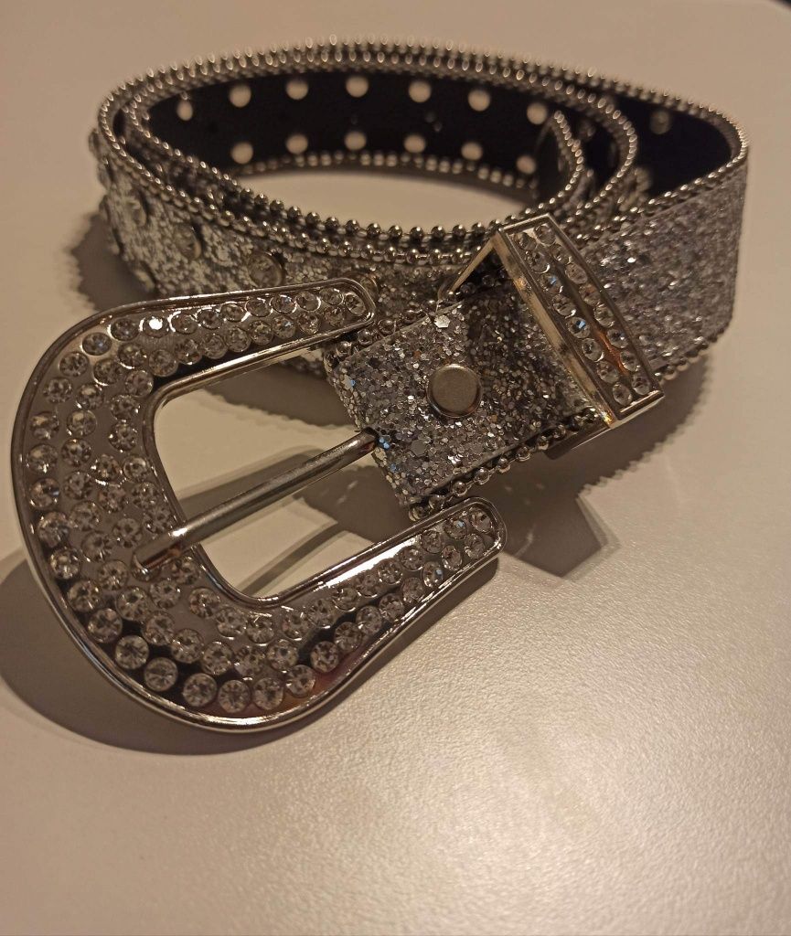 Pasek belt Y2K srebrny damski z kryształkami cekinami