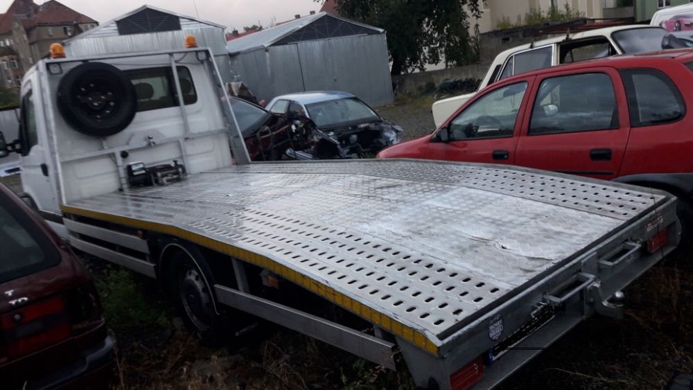 Pomoc drogowa Auto laweta transport holowanie Autolaweta Dzierżoniów