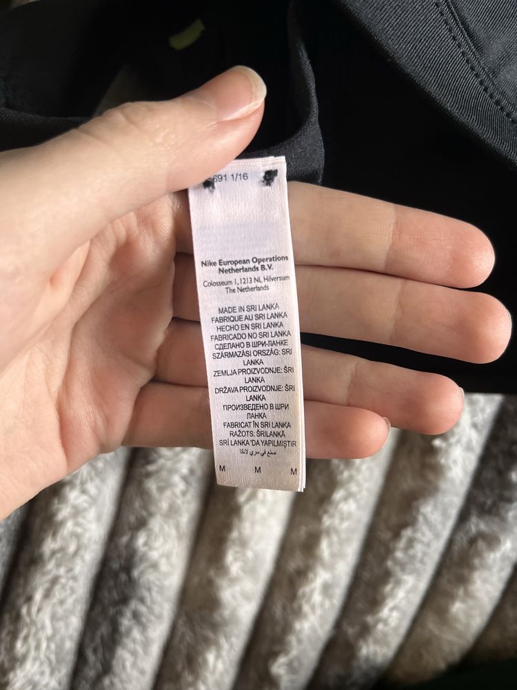 Спортивний топNike IMPACT BRA Розмір M