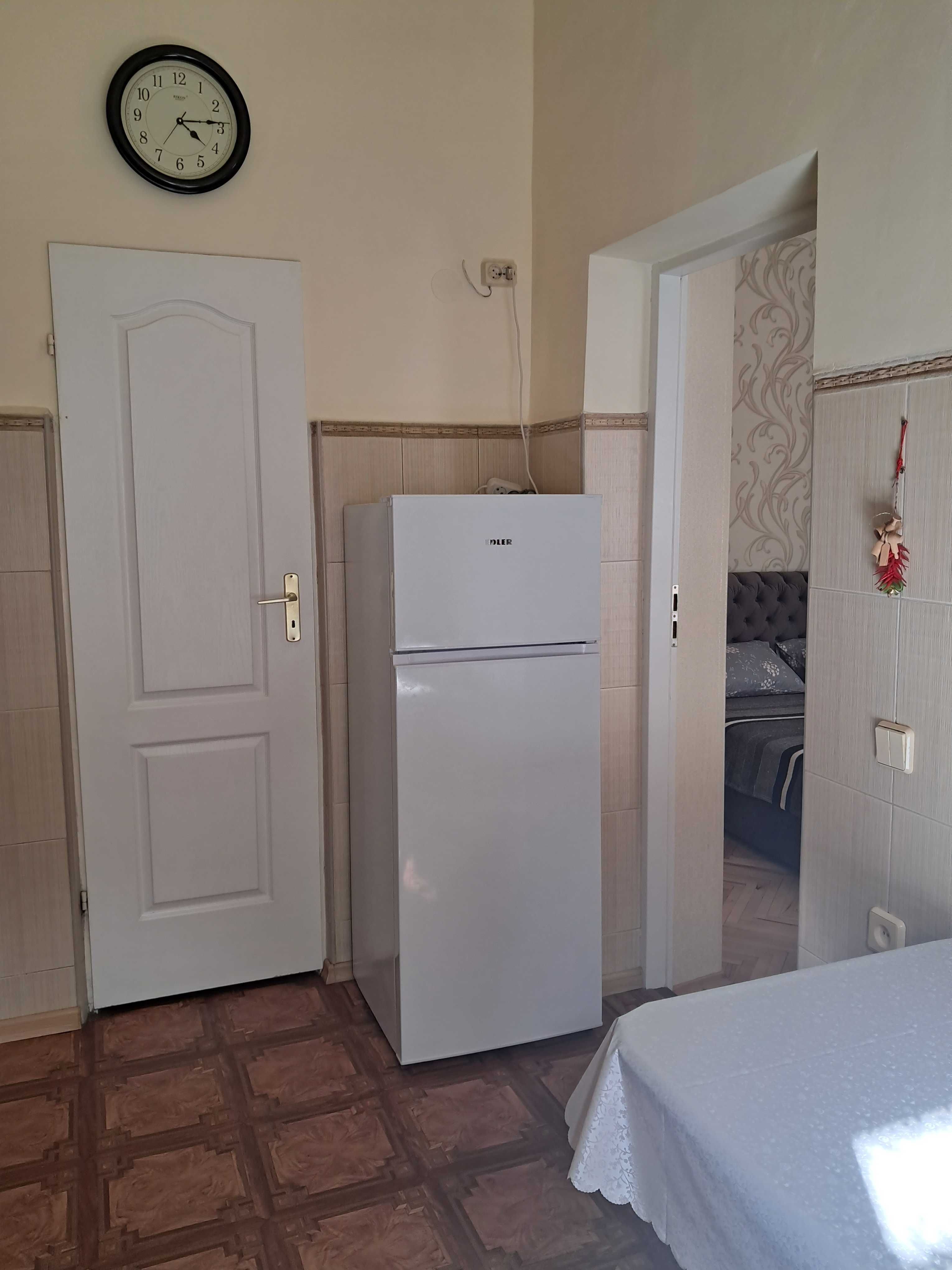 Затишна 2х кімнатна квартира в центрі міста. З кондиціонером.
