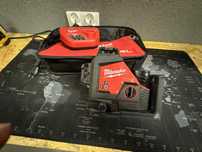 Laser Milwaukee M12 3PL+ bateria 2.0ah + ładowarka
