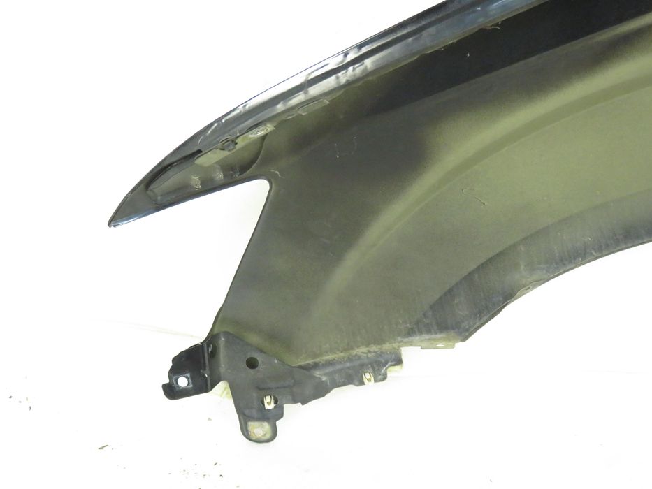 Błotnik Prawy Przedni Mitsubishi Outlander II (cw_w) X42a