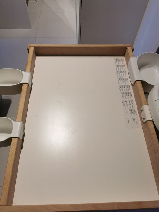 Przewijak Ikea z koszem i akcesoriami SNIGLAR
Stół do przewijania, buk