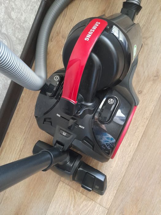 Продам   пылесос Samsung .