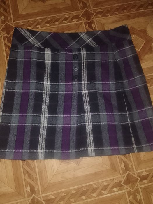Полушерстяная юбка в отличном состоянии, размер 44 евро