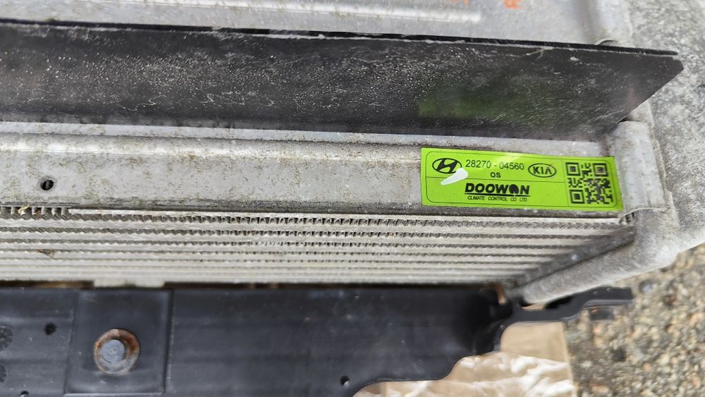 Інтеркулер Kia hyundai kona ceed 28270-04560 з патрубками