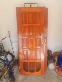 Drzwi drewniane różne szerokości