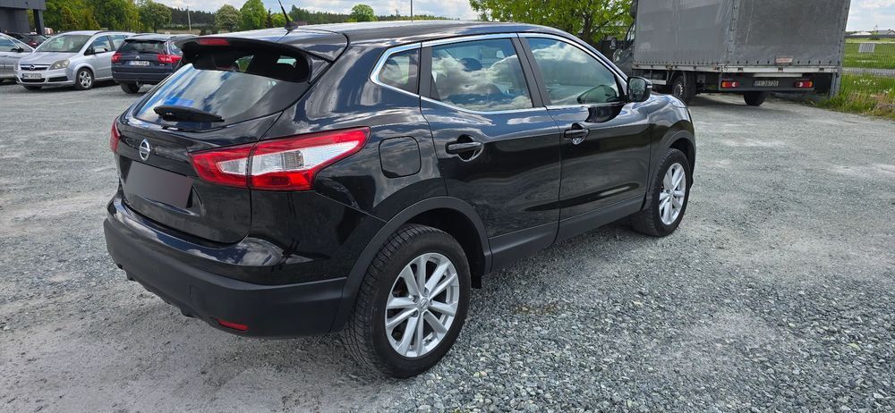 Nissan Qashqai Bardzo dobry stan Benzyna -Krajowy