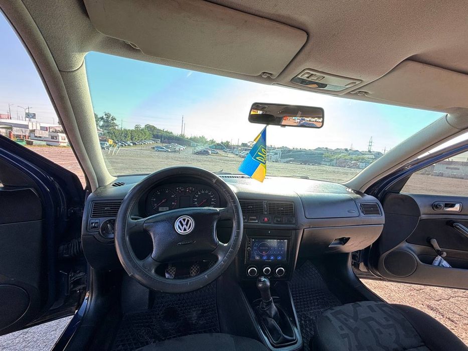 Volkswagen Golf lV
1999 рік
1.9 sdi Дизель
Коробка механіка 5 ст
Авто