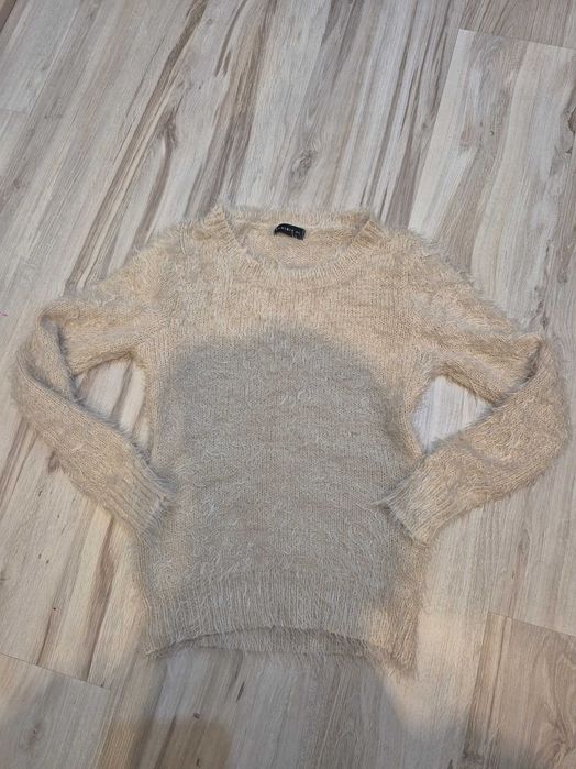 Piękny sweterek - S