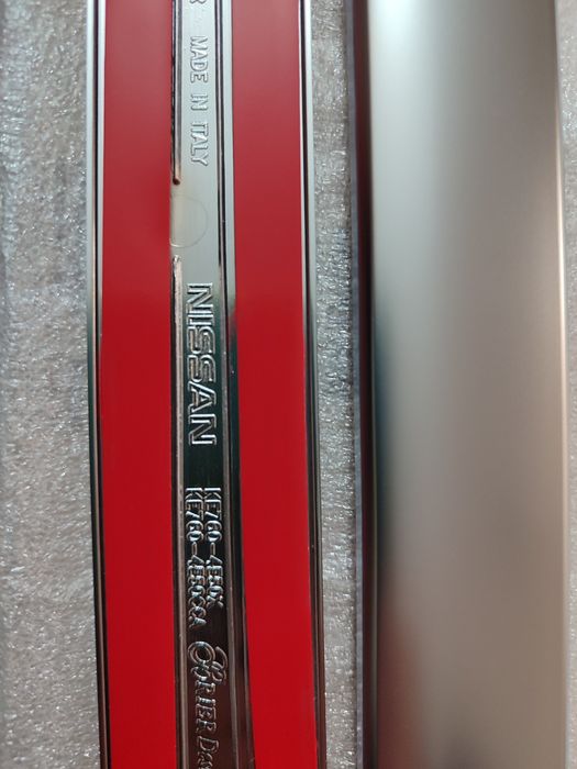 Молдінг( штучно ) Nissan Qashqai 2013-2021р випуску ,молдинг оригінал