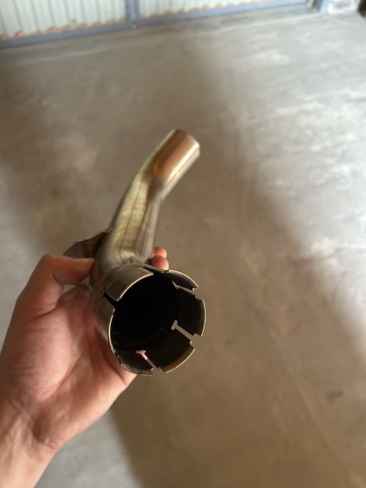 Коліно вихлопу мотоцикла