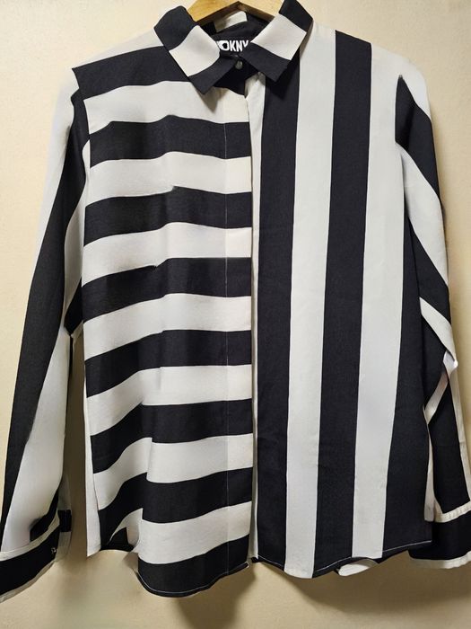 Нова рубашка -блузка DKNY, купувала на farfetch
