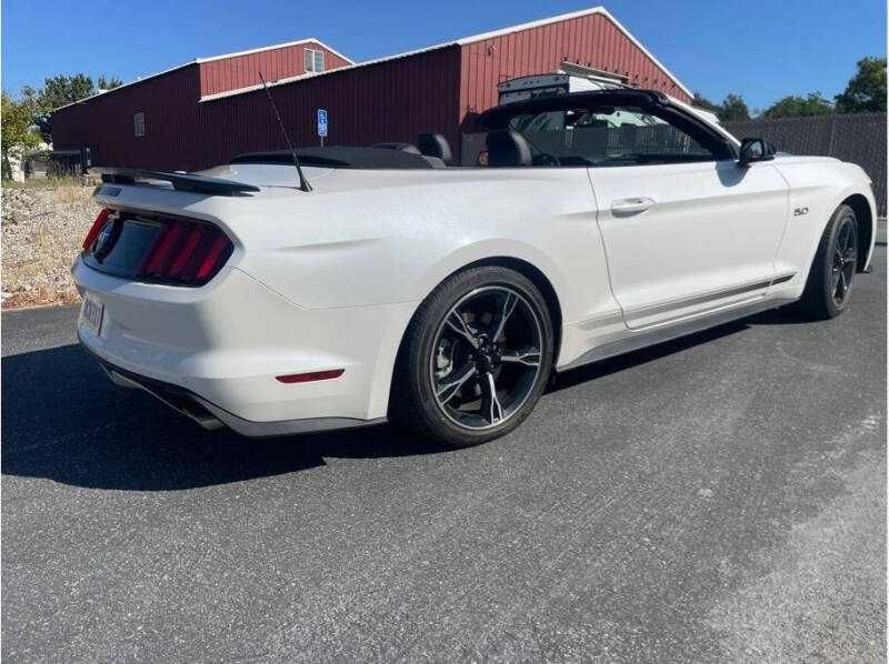 2017 Ford Mustang